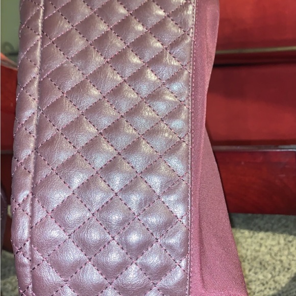 Burgundy knee high boots - Picture 2 of 4